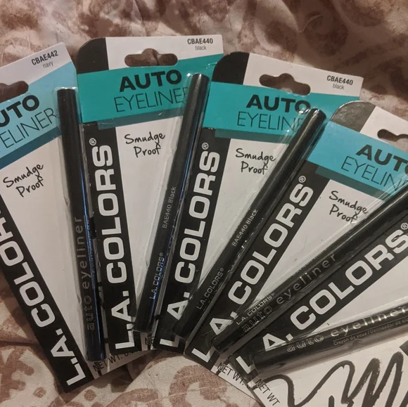 SALE Lot of 4 Black & 1 Navy L.A. Colors Auto Eyeliner Smudge Proof - Picture 4 of 4